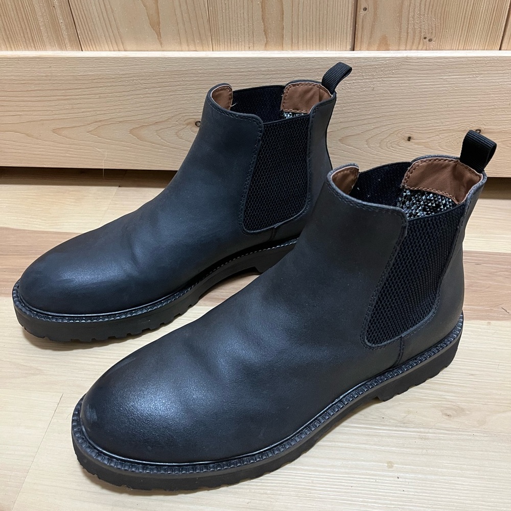 Steve Madden Black Chelsea Boots Size 7